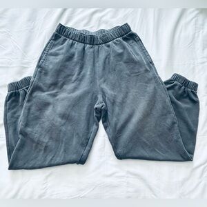 Hollister Women’s Gray Sweatpants - Size Small